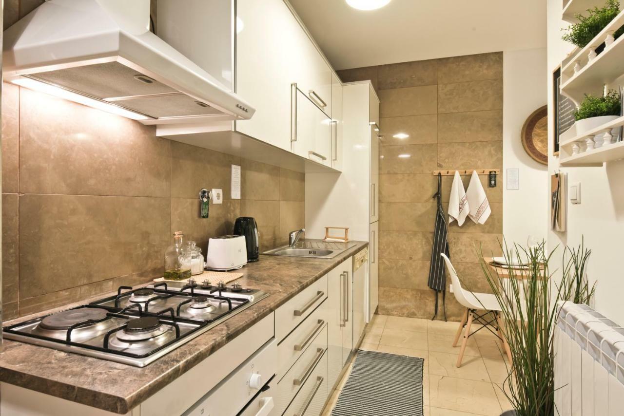 Alma Nossa Guest House リスボン エクステリア 写真