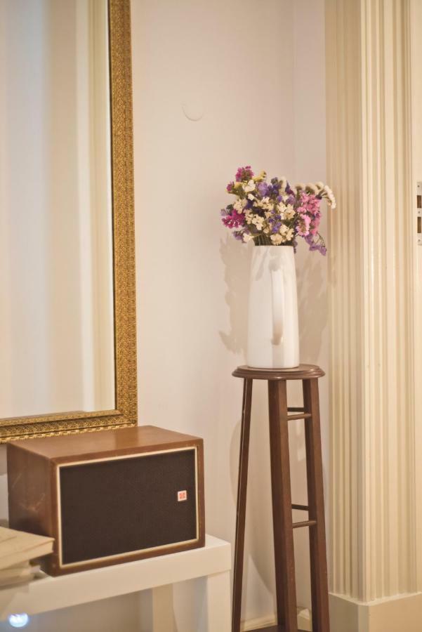 Alma Nossa Guest House リスボン エクステリア 写真